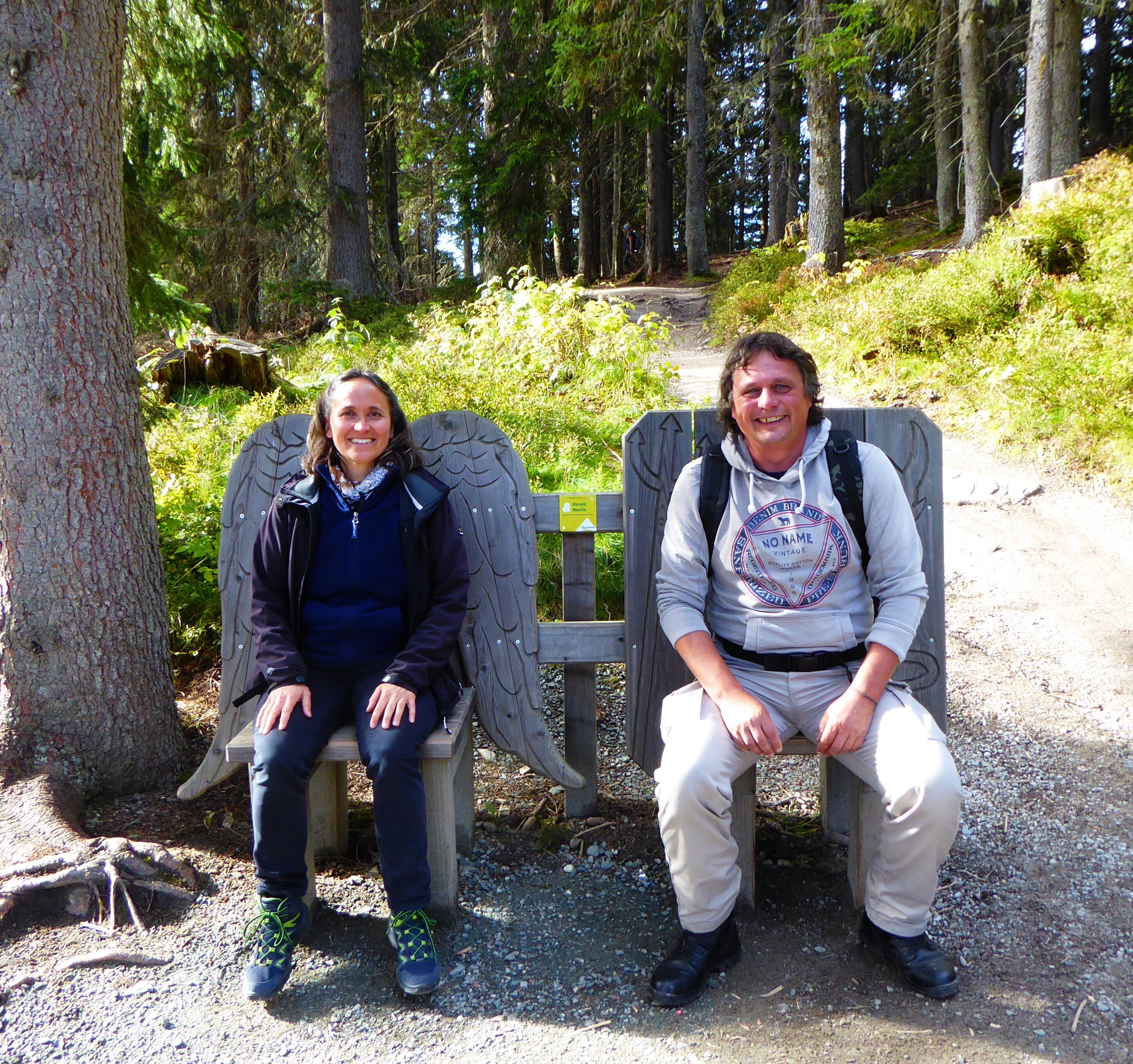 Claudia und Patrick im Wald